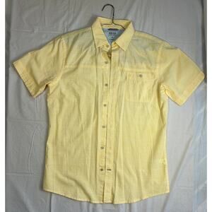 IZOD Saltwater Men’s Short Sleeve Button Down Shirt, Pastel Yellow, Size Medium